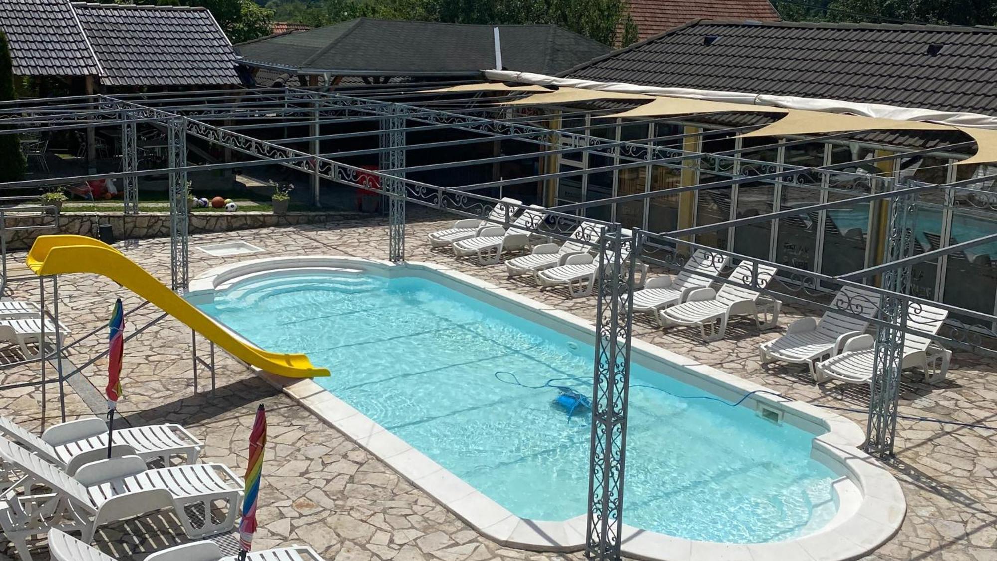 Forest Camp Despotovac Luaran gambar
