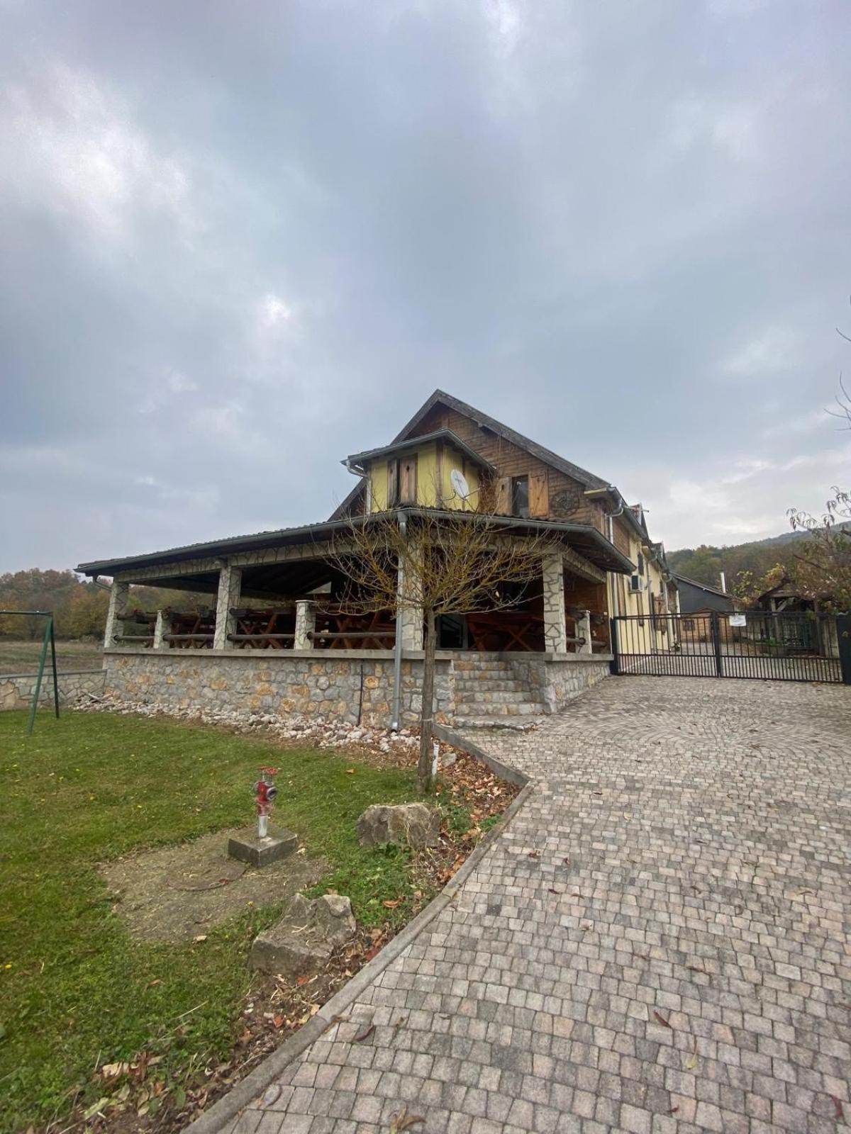Forest Camp Despotovac Luaran gambar