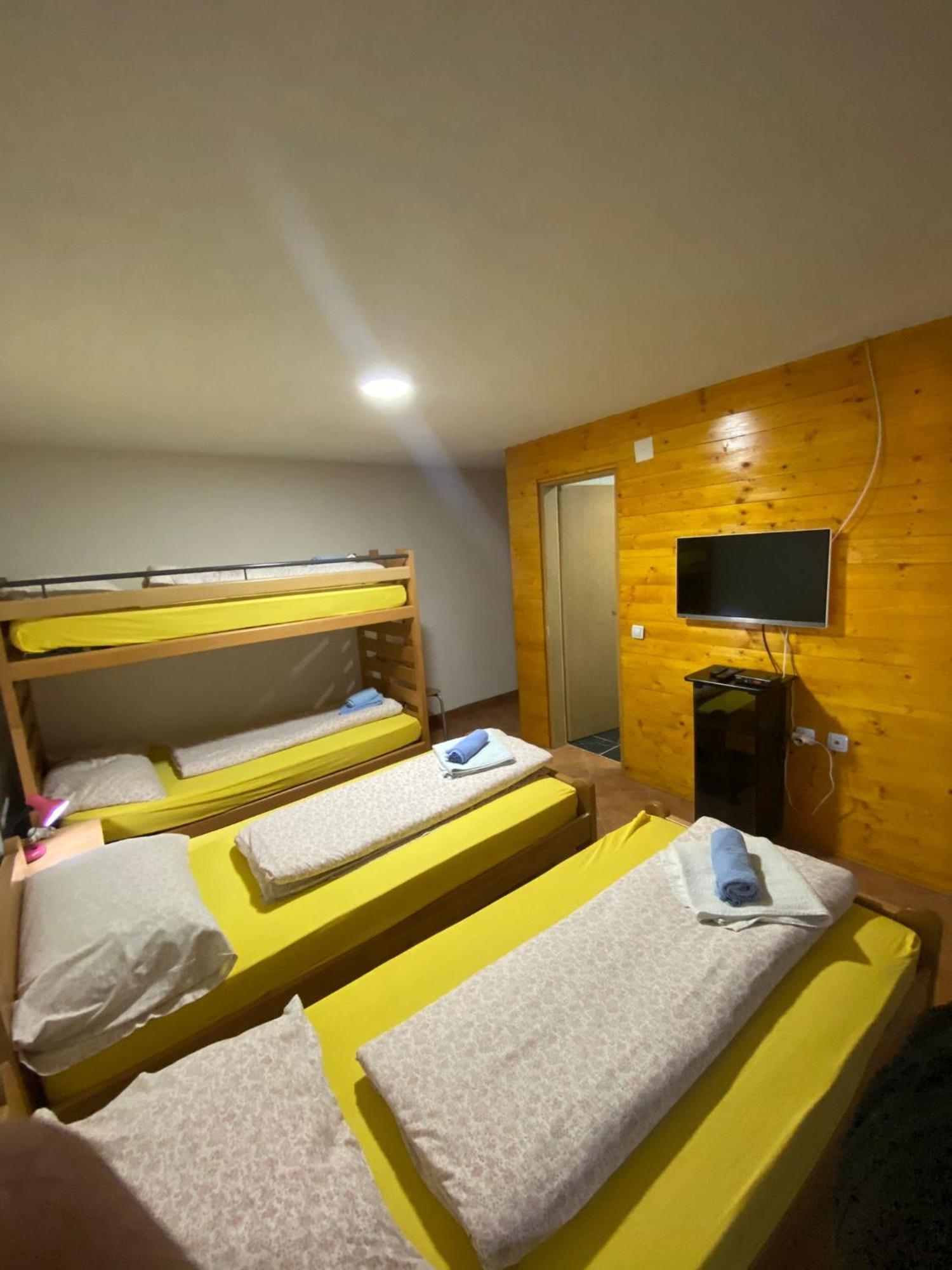 Forest Camp Despotovac Luaran gambar